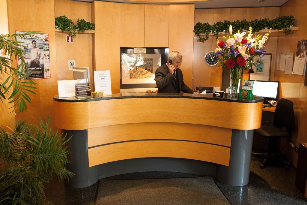 Hotel Gerber Рим Екстериор снимка